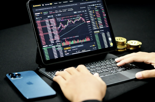 RoboApe (RBA) y Cardano (ADA): criptomonedas listas para volar más alto