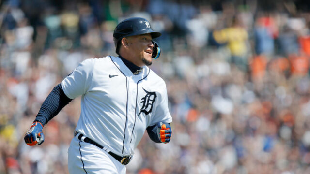 Miguel Cabrera bateó su jonrón 506 en la victoria de los Tigres