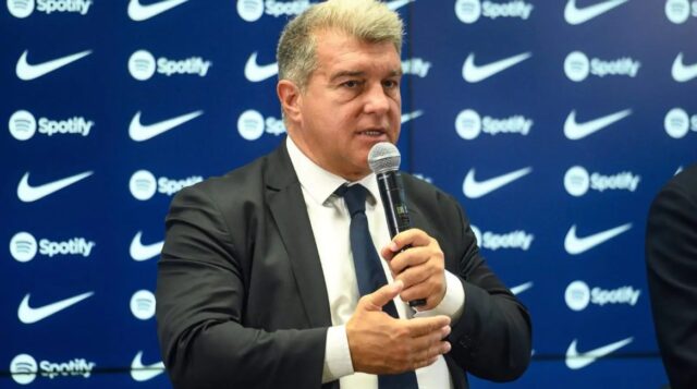 Laporta: "Me siento en deuda con Messi, deseo que su capítulo en el Barcelona aún no haya terminado"