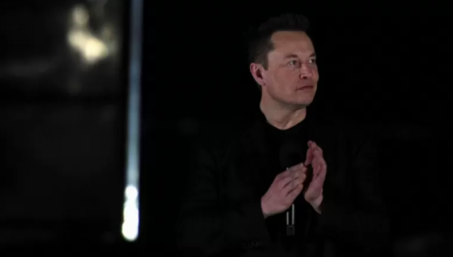 Elon Musk toma el control de Twitter con una nueva directiva
