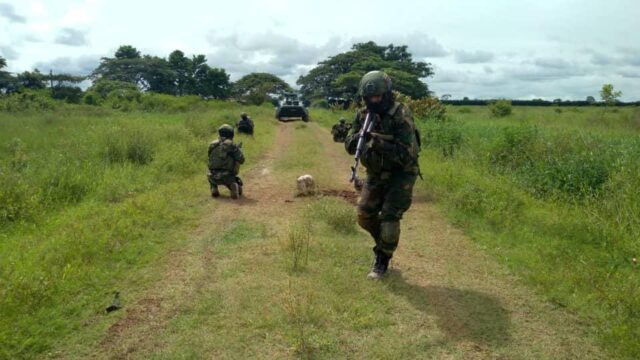 La FANB dice que desactivó 105 kilos de explosivos en Apure