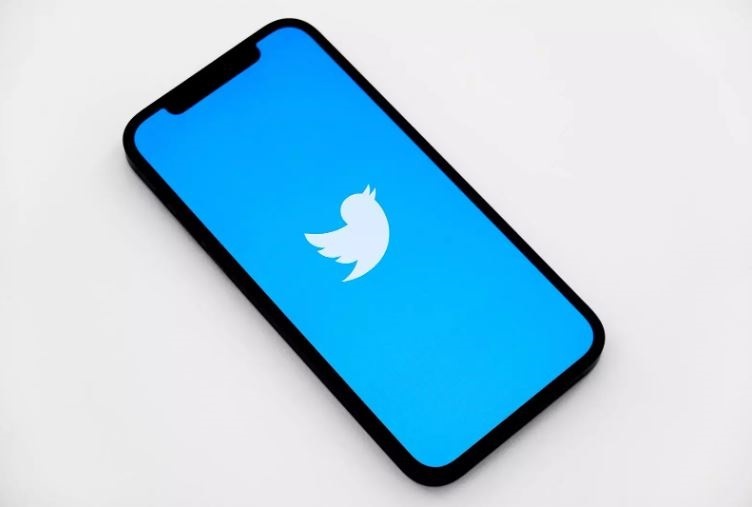 Twitter prueba CoTweet que permite la coautoría de publicaciones