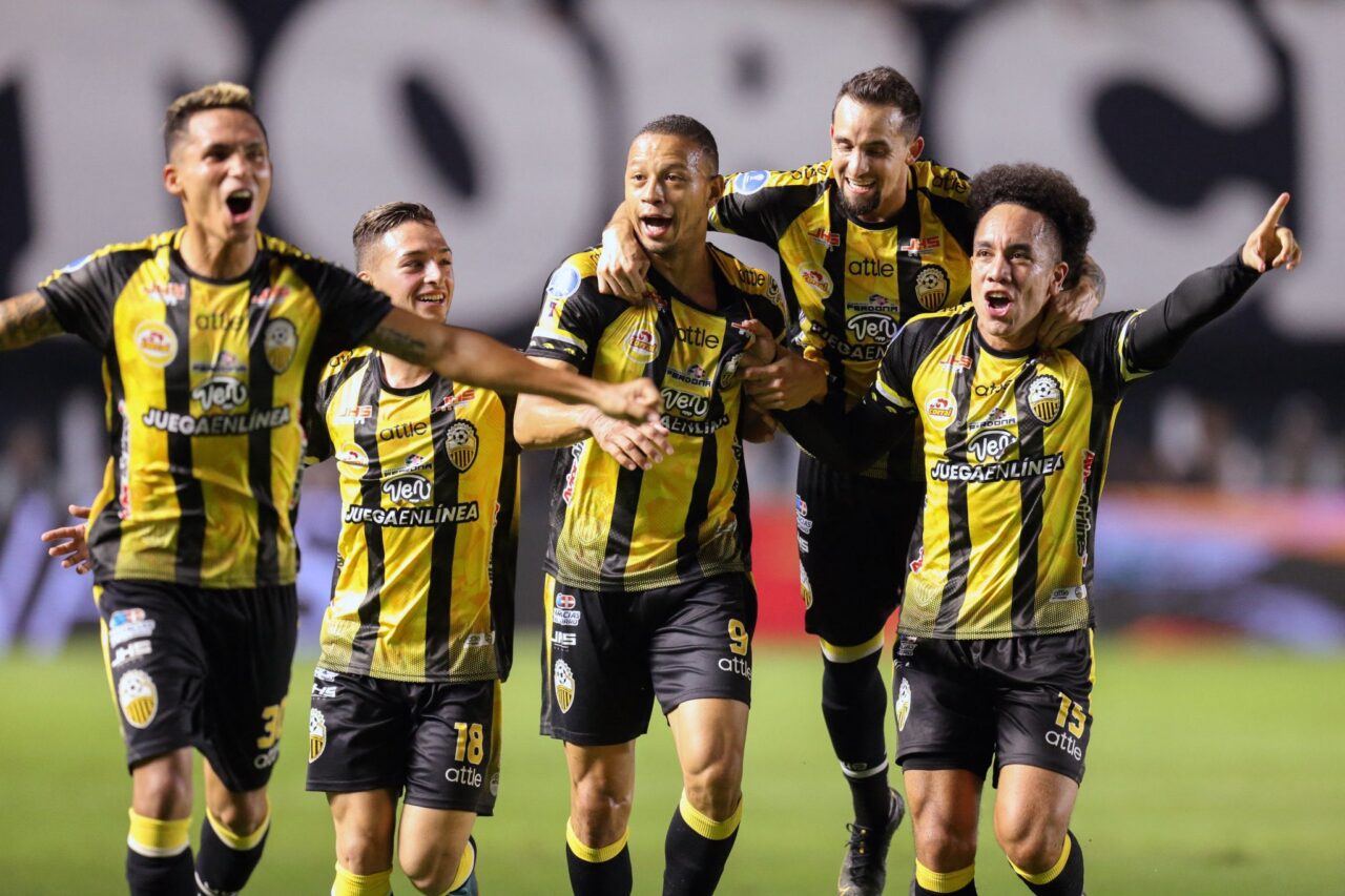 Deportivo Táchira Santos