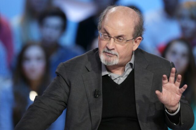 Gobernadora de Nueva York: Rushdie está vivo porque un policía lo salvó