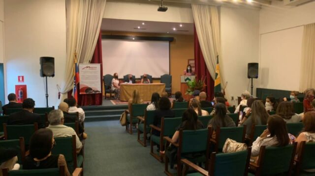 Mujer y Ciudadanía impulsa el liderazgo emergente con Diplomado de Formación Política y Ciudadana