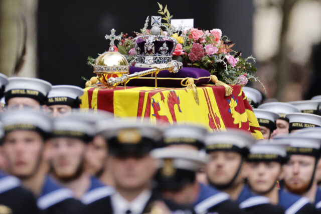 Un adiós majestuoso para la reina Isabel II