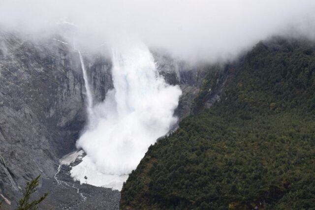 Importante glaciar de Chile sufre segundo desprendimiento en pocas semanas
