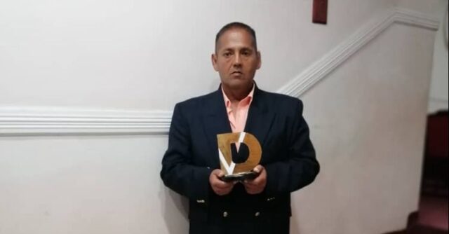 Columnista de El Nacional es escogido como periodista del año en los premios Duaca Visión