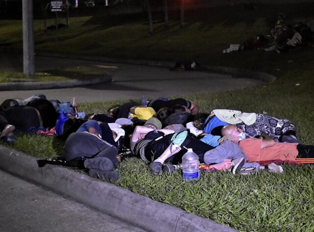 Guatemala expulsó a migrantes venezolanos en puesto fronterizo con Honduras