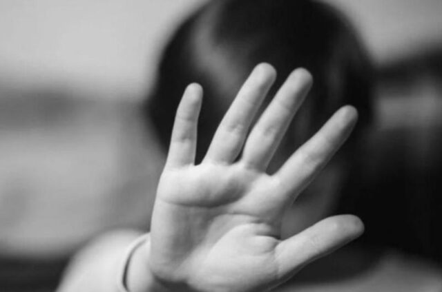 Indignación en las redes por video de mujeres torturando y abusando de un niño en Barquisimeto