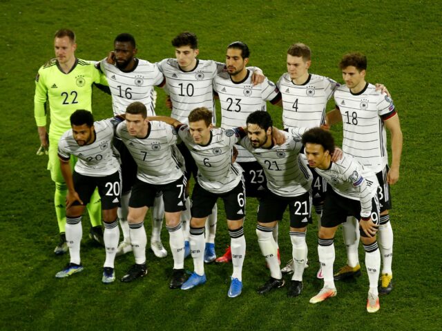 Alemania debuta en Qatar ante Japón sin su habitual traje de favorita