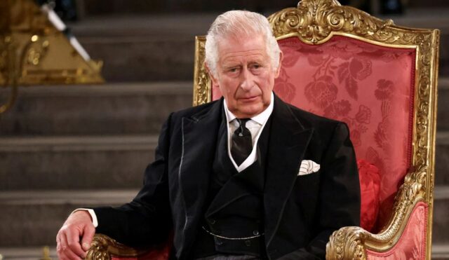 El rey Carlos III reapareció en público en la misa de Pascua