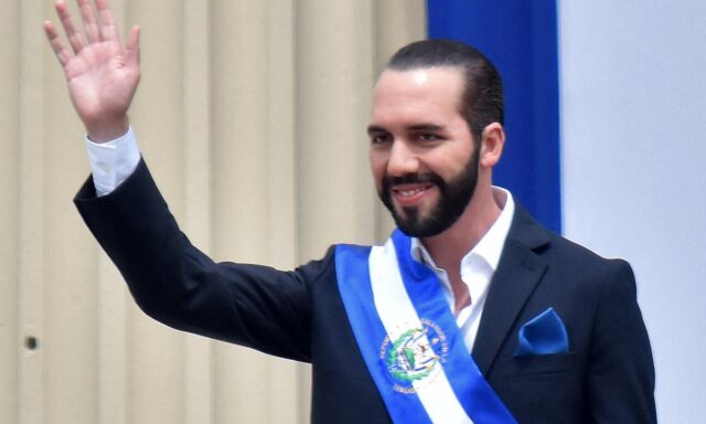 Otro paso hacia la autocracia en El Salvador