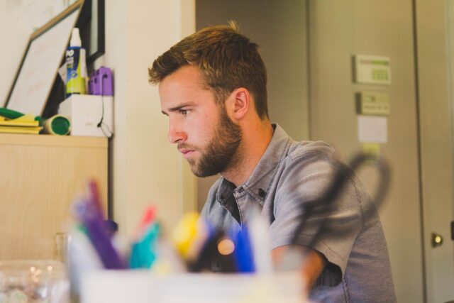 Guía para hacer pausas activas en el trabajo