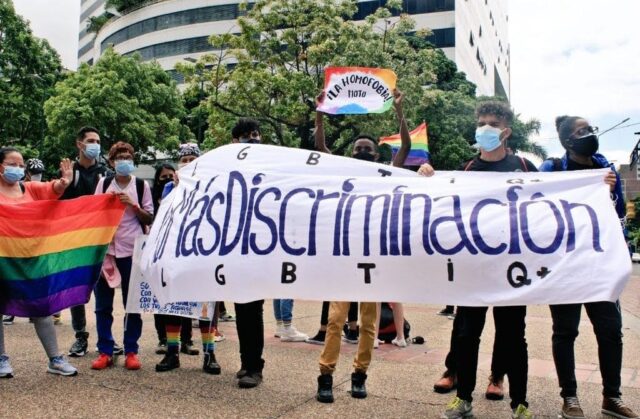 FundaRedes denuncia que comunidad LGBTIQ+ sufre amenazas del ELN en la frontera colombo-venezolana
