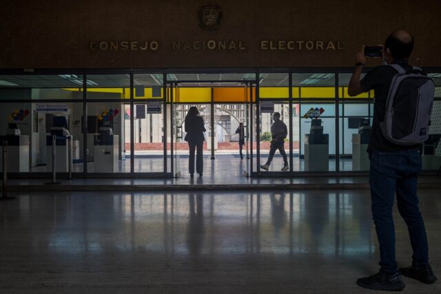 CNE admitió las 13 candidaturas postuladas para las presidenciales