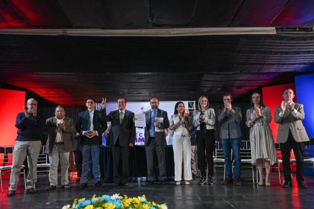 Más de 37.000 voluntarios trabajarán en la primaria del domingo dentro y fuera del país