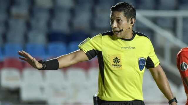 El venezolano Jesús Valenzuela dirigirá la final de la Copa Suramericana