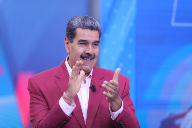 Maduro asegura que venezolanos deportados desde Estados Unidos fueron “muy maltratados”