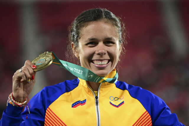 La venezolana Joselyn Brea conquista el oro en los 5.000m de Santiago-2023