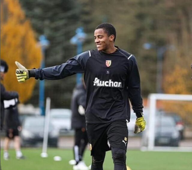 Wuilker Fariñez regresó a los entrenamientos con el Lens