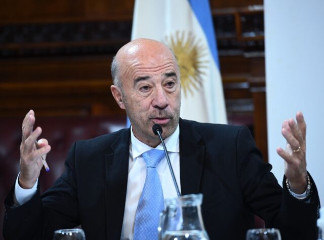 Embajador de Argentina cree que las relaciones con Venezuela podrían debilitarse tras el triunfo de Milei