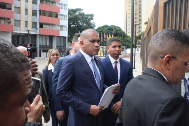 Contraloría envió al TSJ información sobre inhabilitación de Leocenis García