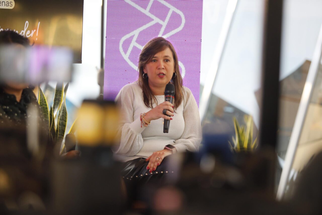 Jennifer Mendez Sambil Online