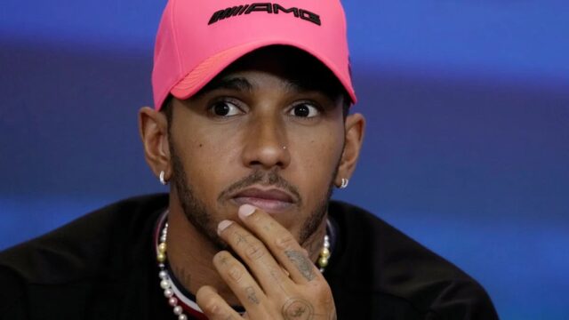 Hamilton cumple "otro sueño de niño" con su fichaje por Ferrari