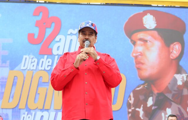 Maduro ofrece ayuda a Chile por devastadores incendios