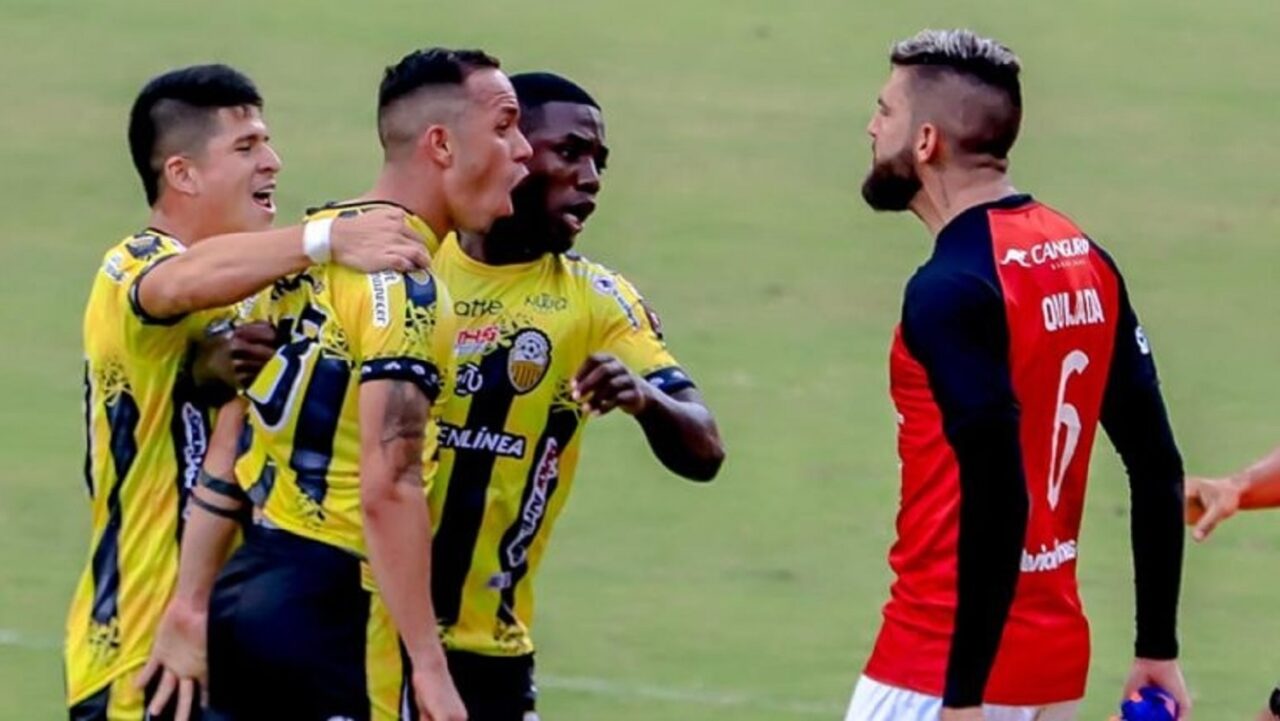 Táchira Caracas Liga futve