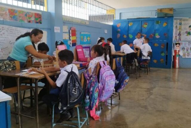 Coordinador internacional de Fe y Alegría elogia el compromiso de los docentes en Venezuela