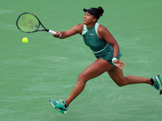Osaka debuta con éxito en Indian Wells y Venus Williams se despide