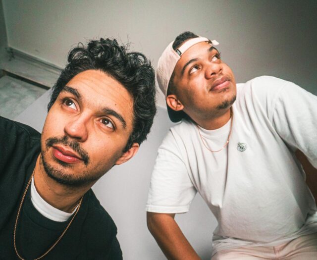 Carlos Jelambi y Carluis Medina quieren crecer en la comedia más allá de los circuitos