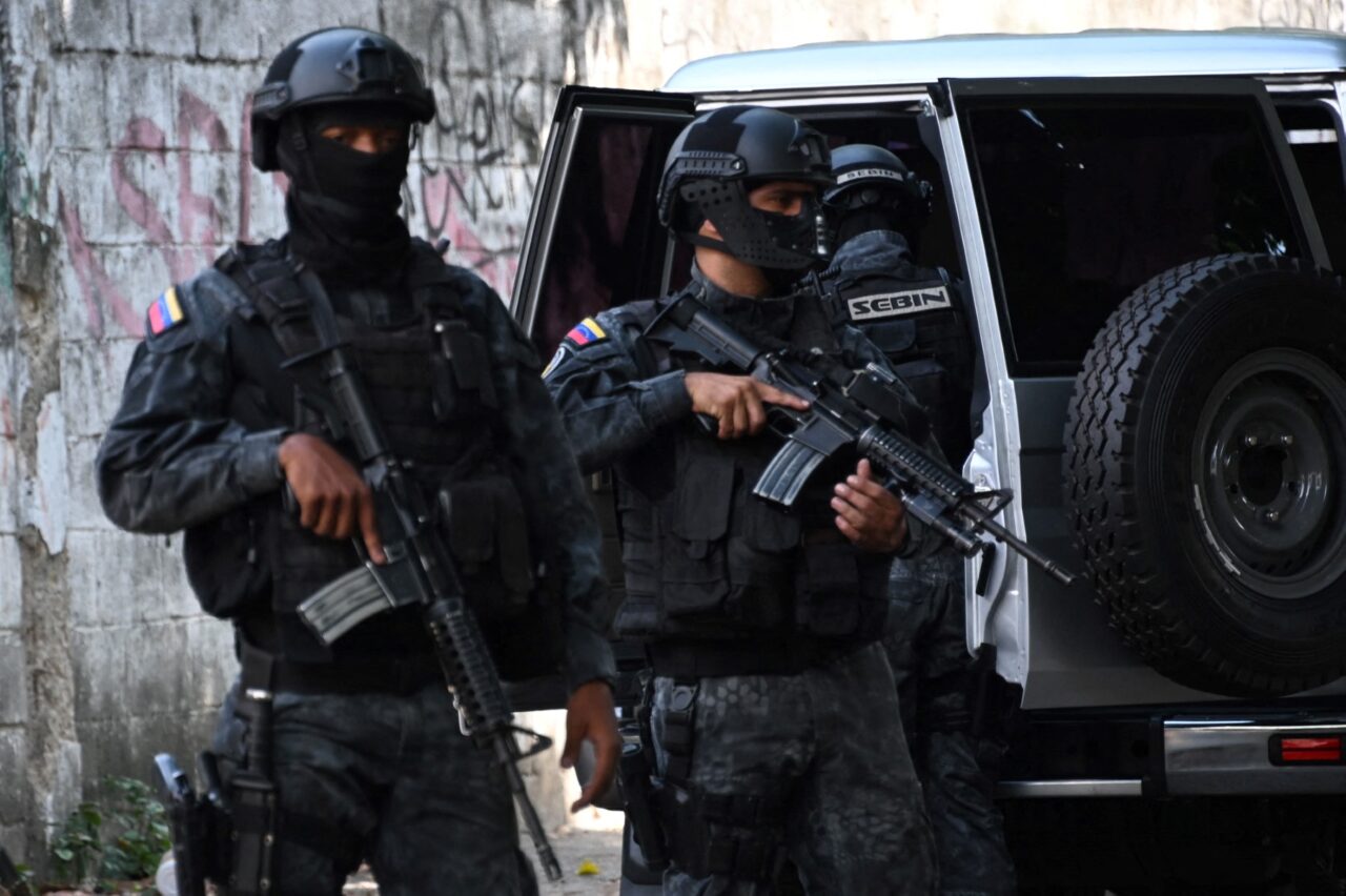 Escalada de persecución obliga a dirigentes sindicales y gremiales a seguir en resguardo