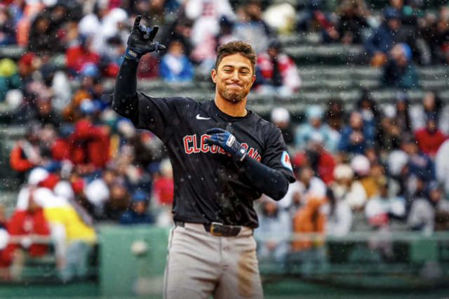 Los venezolanos Carrasco y Giménez lideran la victoria de Cleveland sobre Medias Rojas
