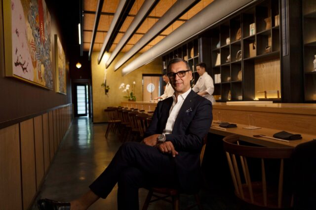 Venezolano Álvaro Pérez Miranda recibe estrella Michelin por su restaurante Ogawa