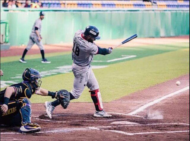 El venezolano Norwith Gudiño destacó en la Liga Mexicana de Beisbol