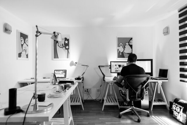 Modelo de trabajo híbrido, el favorito de las empresas en Latinoamérica