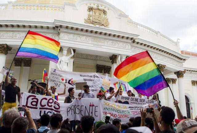 Un plan de matrimonio igualitario cumple 10 años "engavetado"