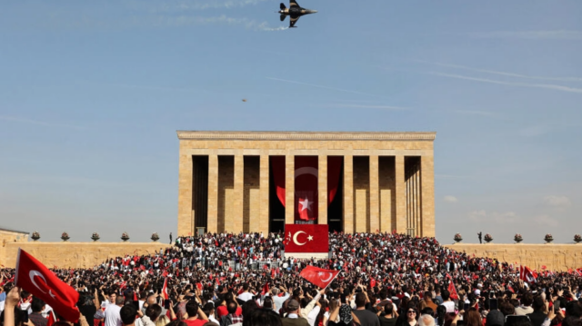 Turquía y EE UU firmaron acuerdo sobre venta de aviones de combate F-16