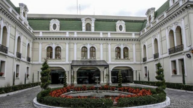 El gobierno de Ecuador rechaza la falta de transparencia en las elecciones de Venezuela