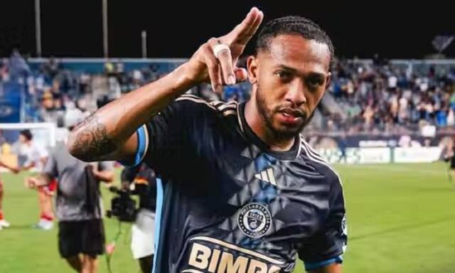 José 'Brujo' Martínez llegó a Brasil para firmar con el Corinthians