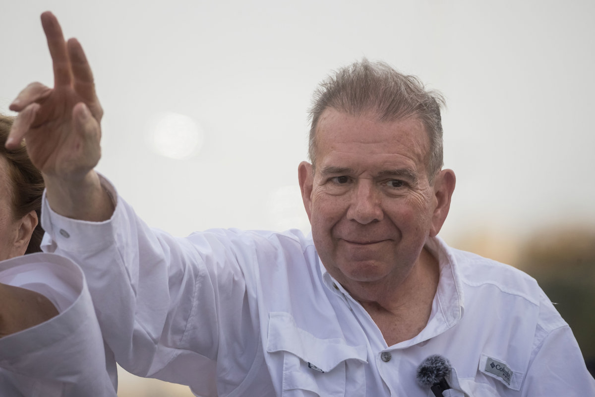 Colombia lamenta asilo de Edmundo González y pide diálogo