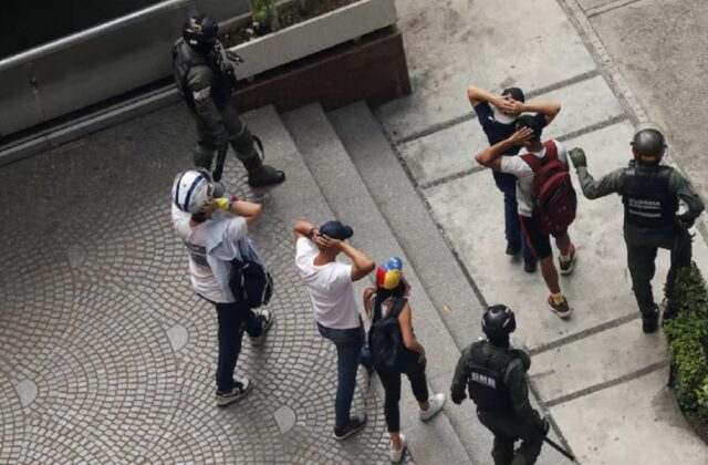 Vente Venezuela registró 54 detenciones políticas durante octubre: "el régimen secuestró a un venezolano cada 15 horas"