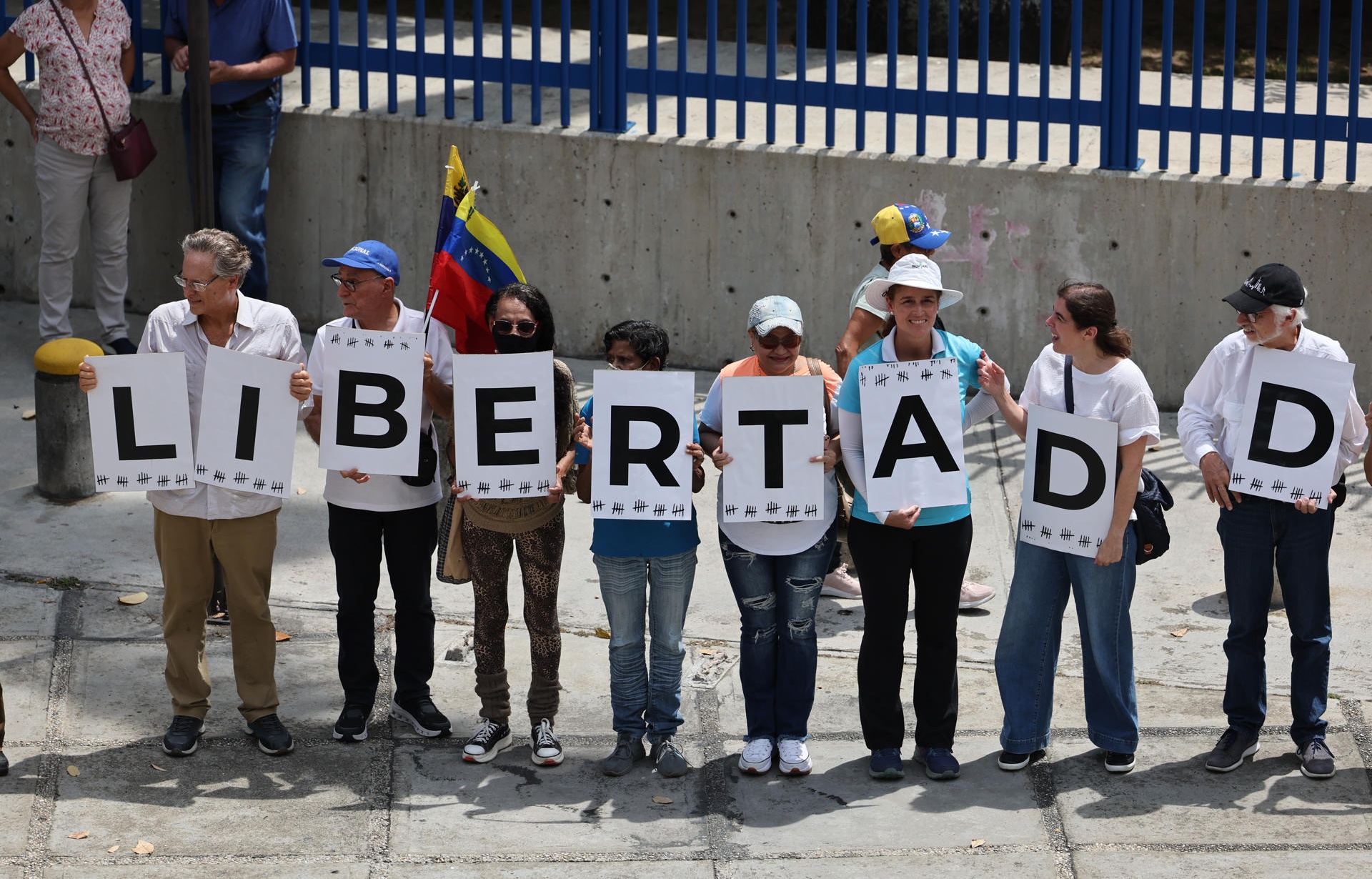 Plataforma Unitaria: "No van a silenciar el grito de una nación"
