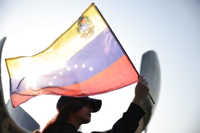 Venezolanos en Argentina ya pueden comenzar su regularización con cédulas y pasaportes vencidos