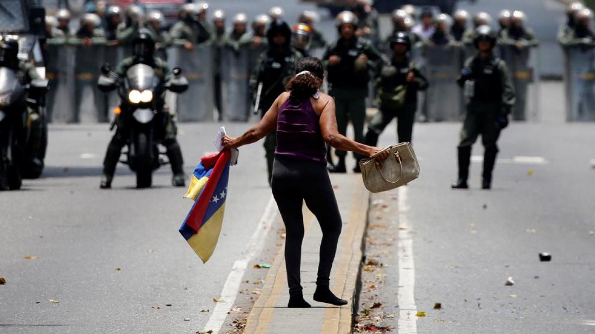 Cover image for ¿Por qué el rechazo no basta para producir cambio democrático?