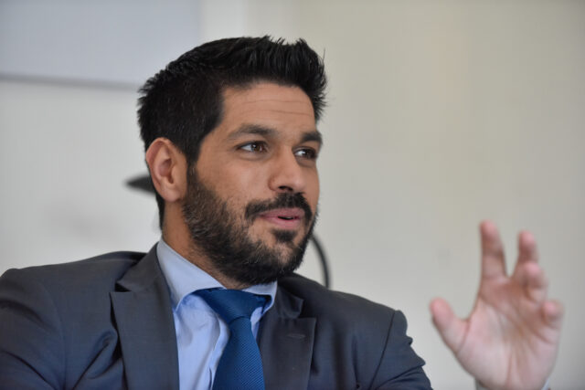 Candidato presidencial de Uruguay dice que su país "no se puede convertir en Venezuela"