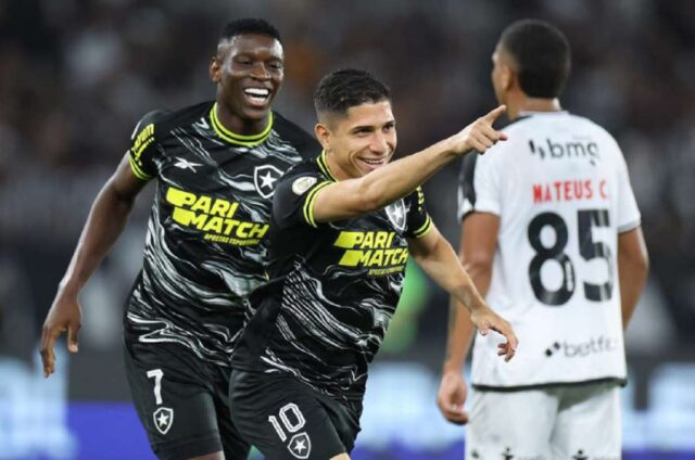 Doblete de Jefferson Savarino en la victoria de Botafogo